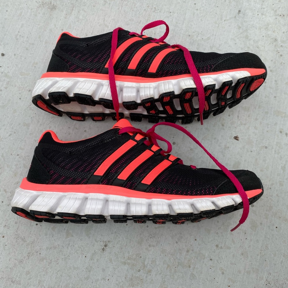 Adidas running sneakers shoes 7.5 like new